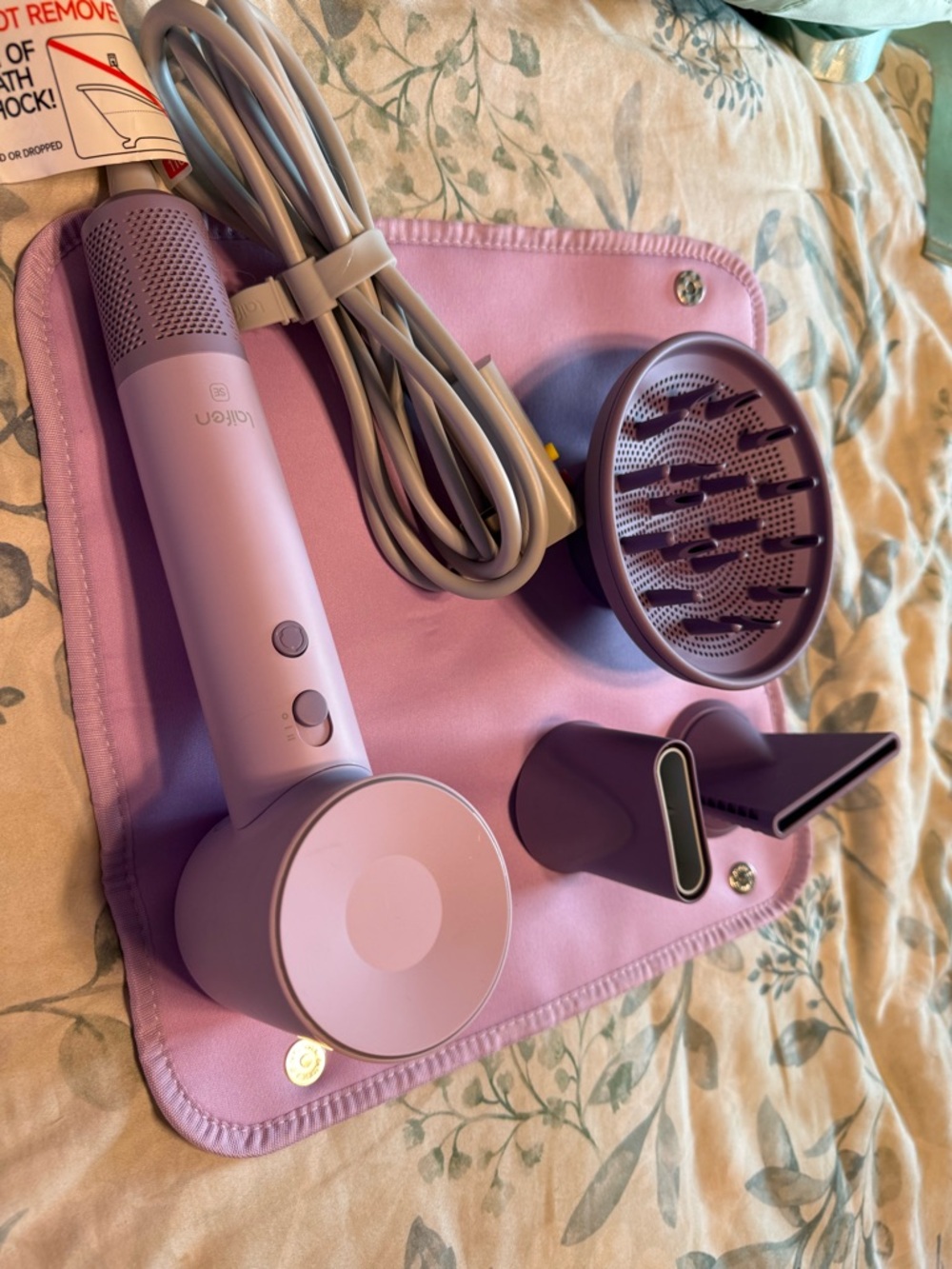 Portable Lavender Hair Dryer with Diffuser & Styling Nozzles - Picture 2 of 3